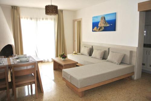 Apartamentos El Moro 4