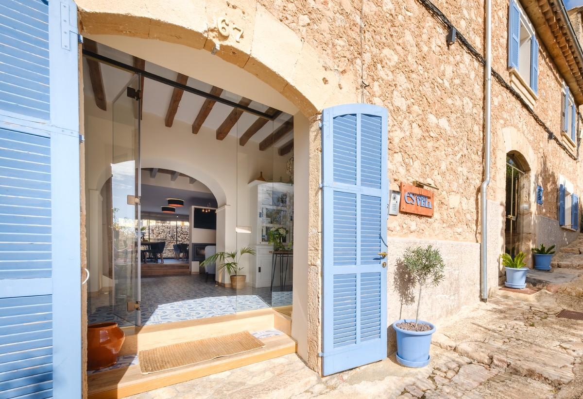 Es Corte Vell - Adults Only 4