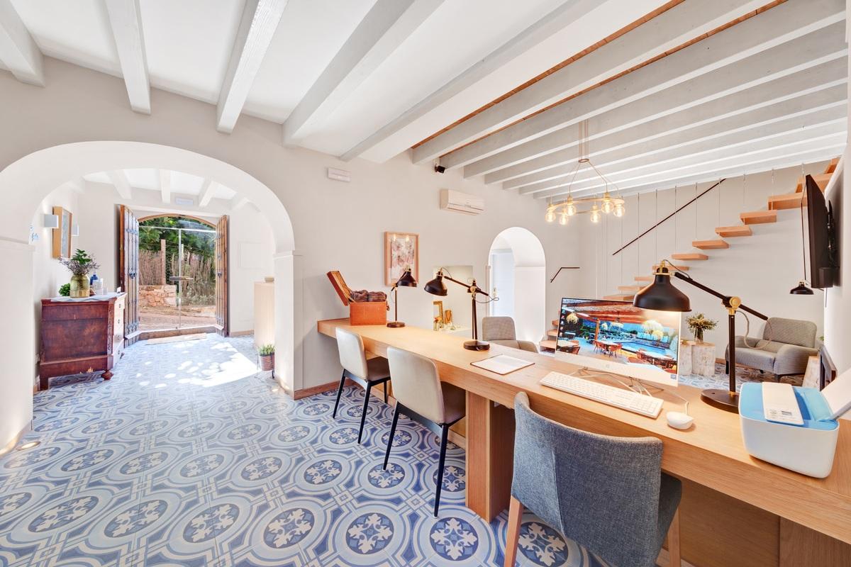 Es Corte Vell - Adults Only 5