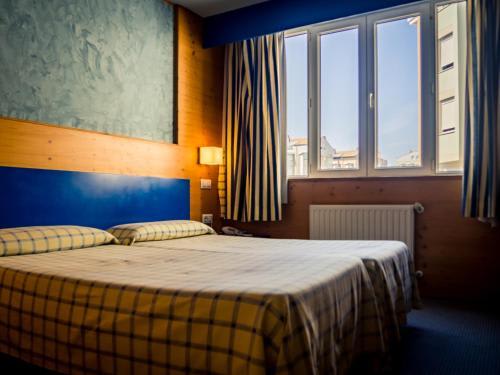 Hotel Bezana Lago 1