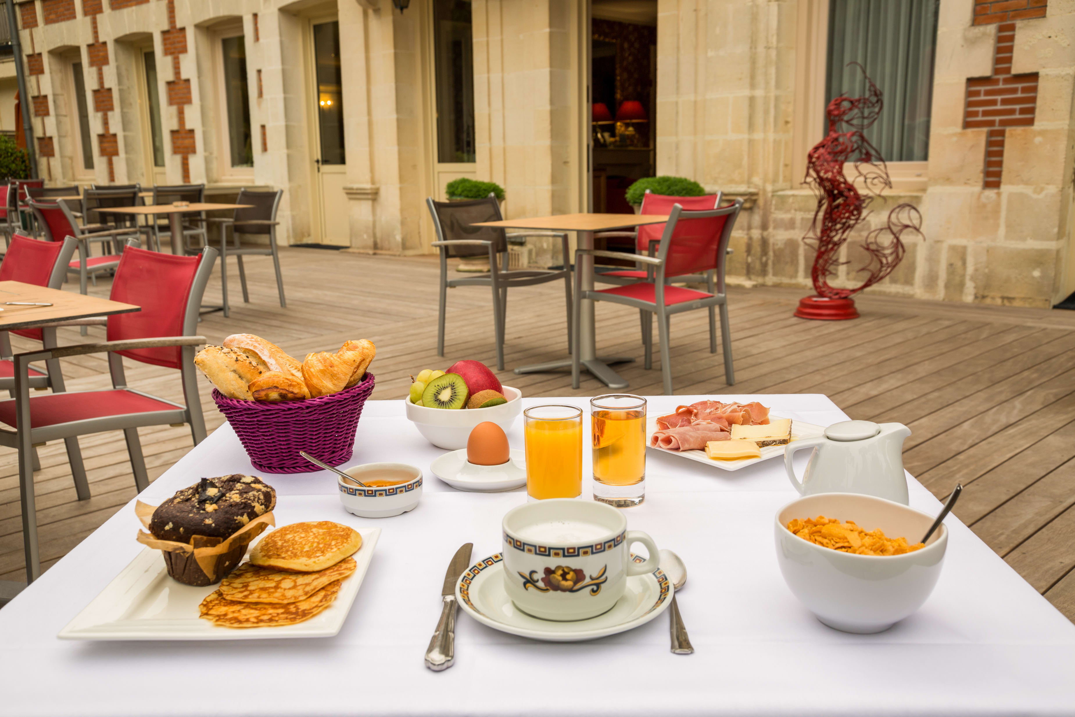 Hôtel The Originals Résidence de Rohan (EX RELAIS DU SILENCE) 1