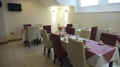 Regency Hotel Parkside 1