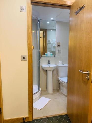 Regency Hotel Parkside 4