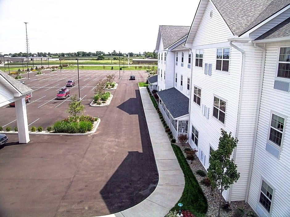 Blue Gate Garden Inn 2