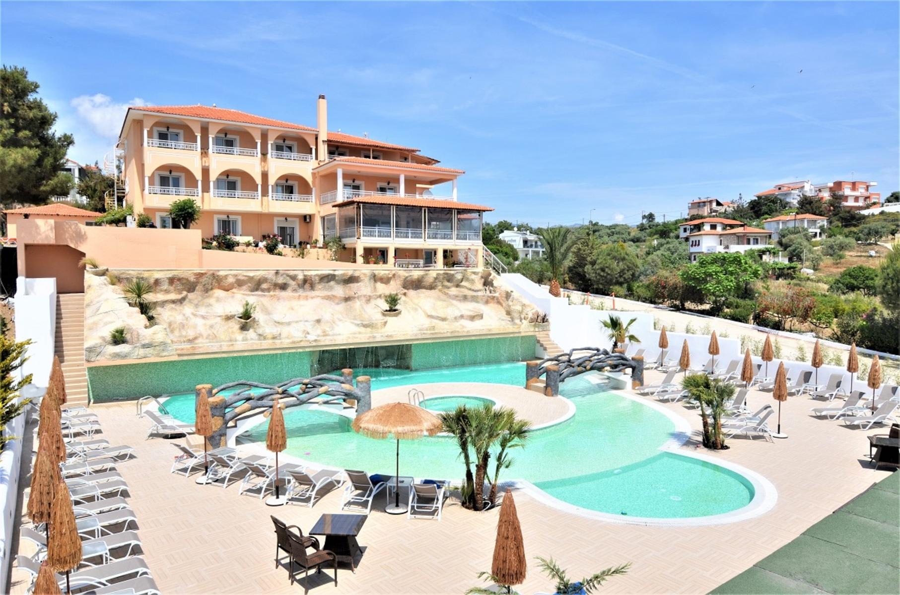 Grand Beach Hotel 1