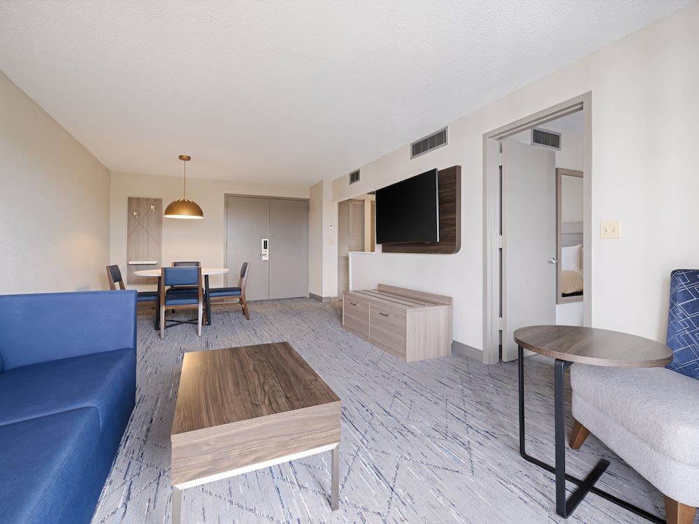 Holiday Inn Express Hotel & Suites Ft. Lauderdale-Plantation by IHG 5