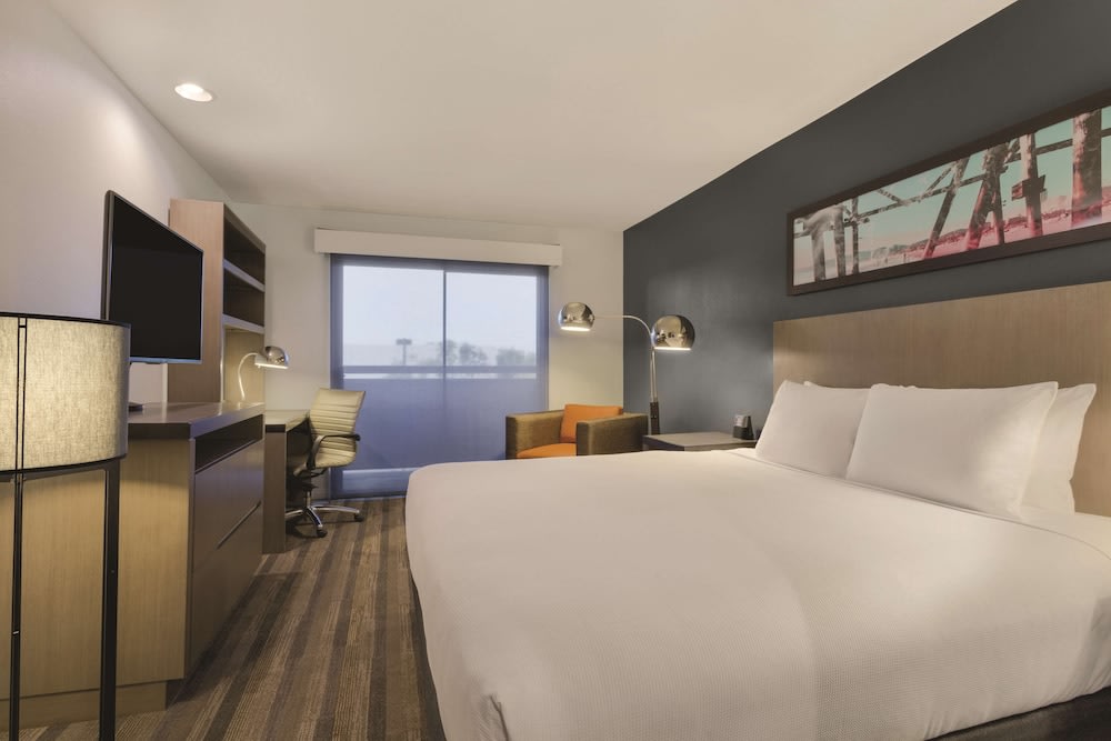 Hyatt House Cypress / Anaheim 5