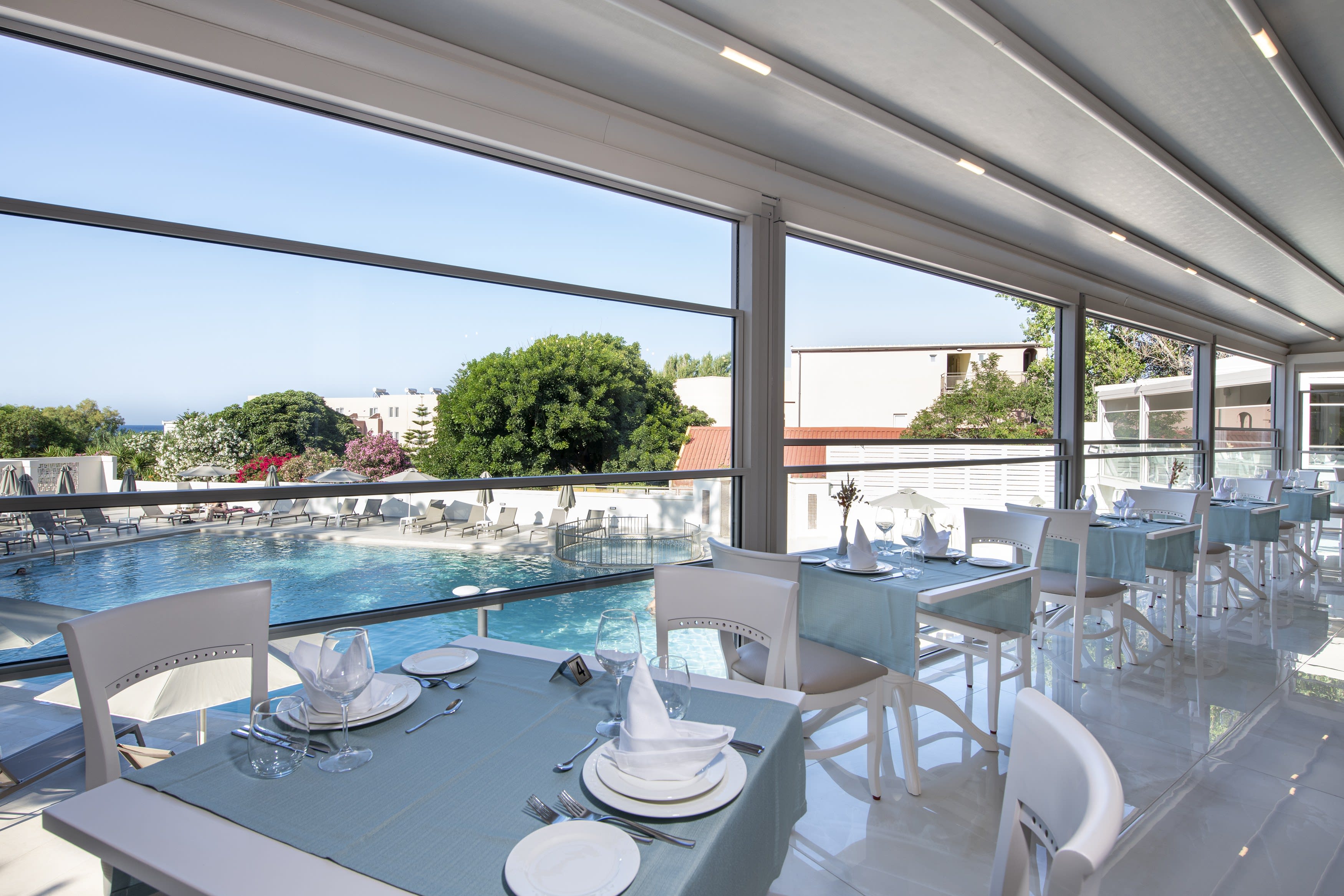 Vantaris Luxury Beach Resort 4