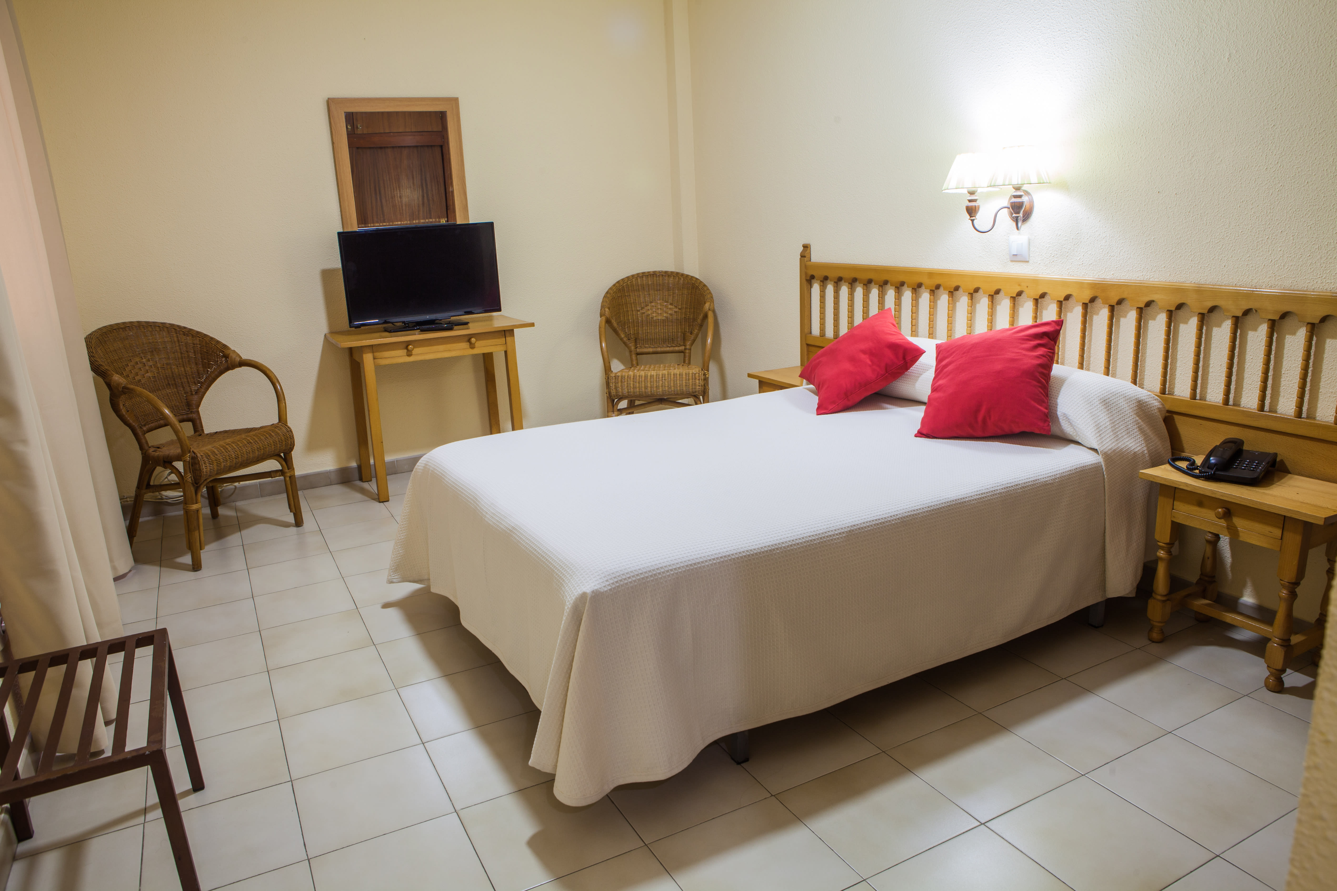 Hotel Tres Jotas Conil 4