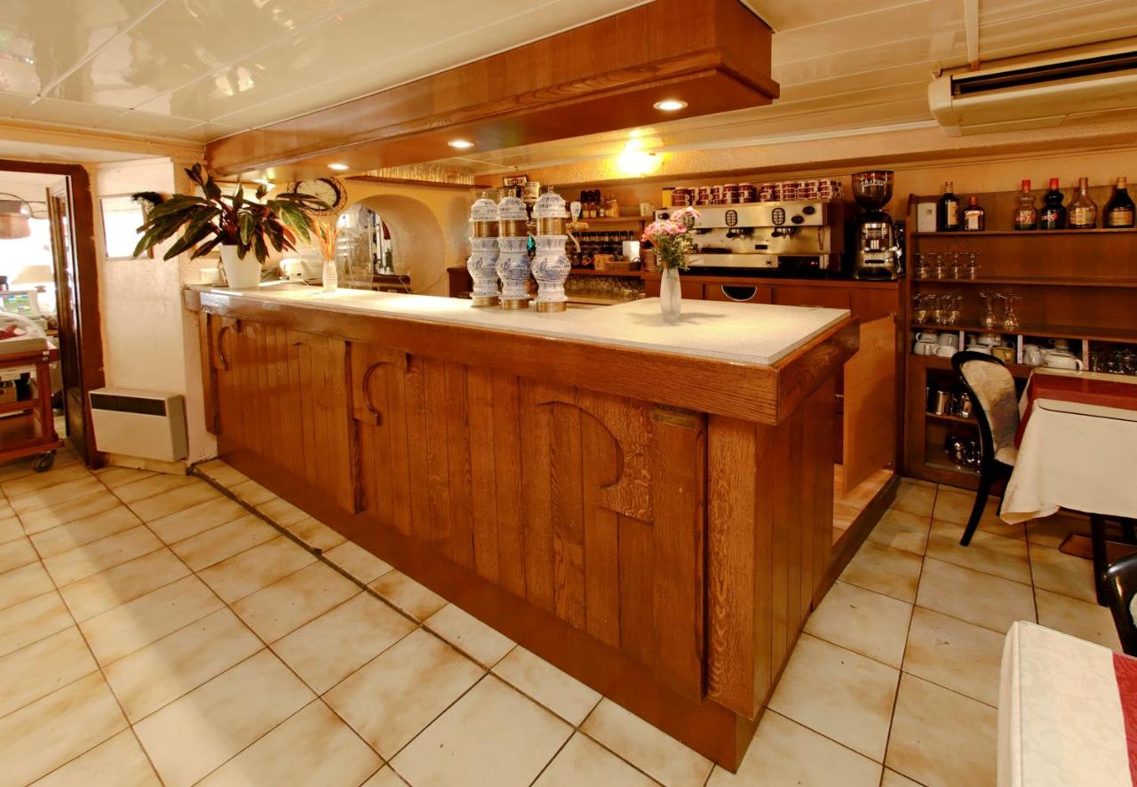 Logis Hôtel restaurant Auberge de la Cascade 2