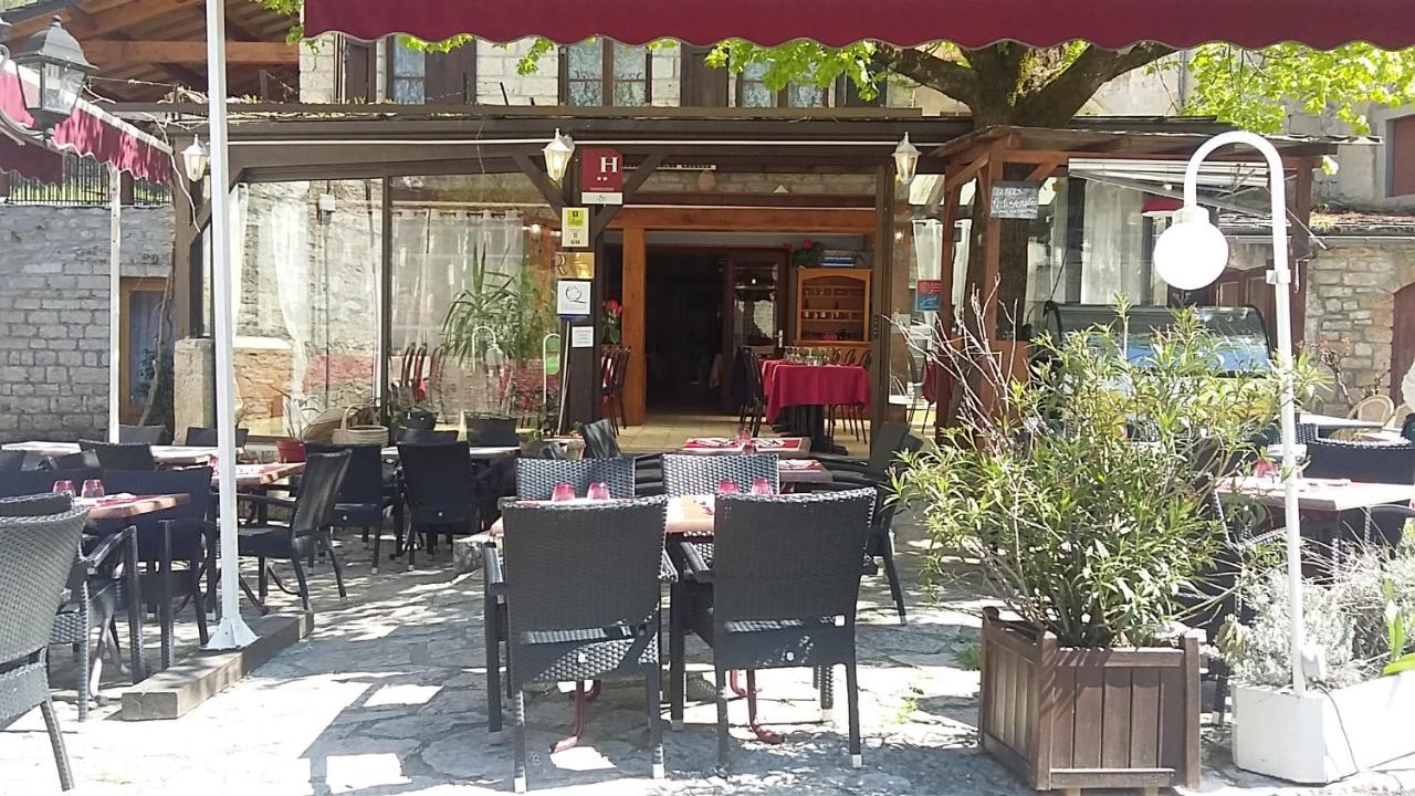 Logis Hôtel restaurant Auberge de la Cascade 3