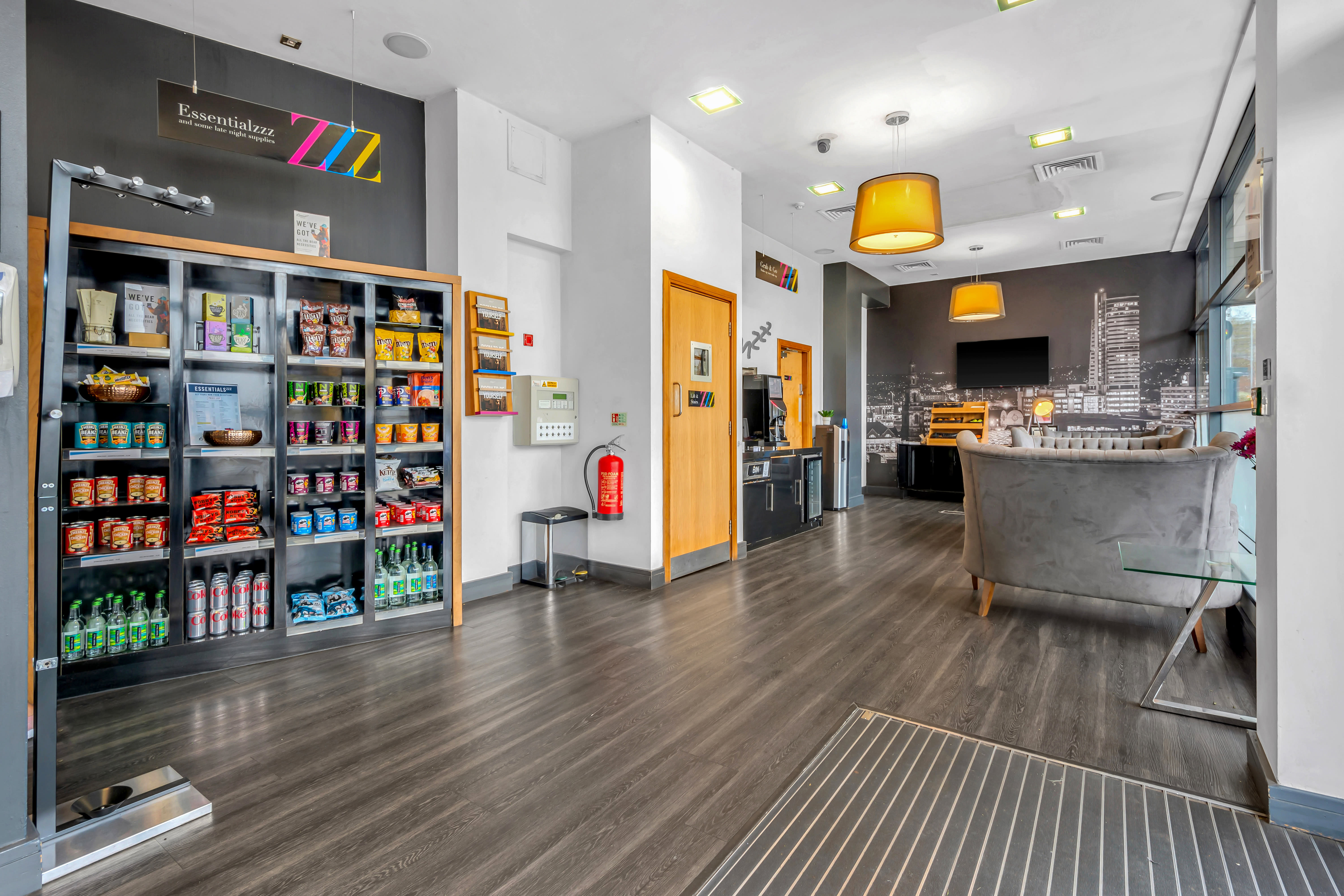 Roomzzz Aparthotel Leeds City West 1