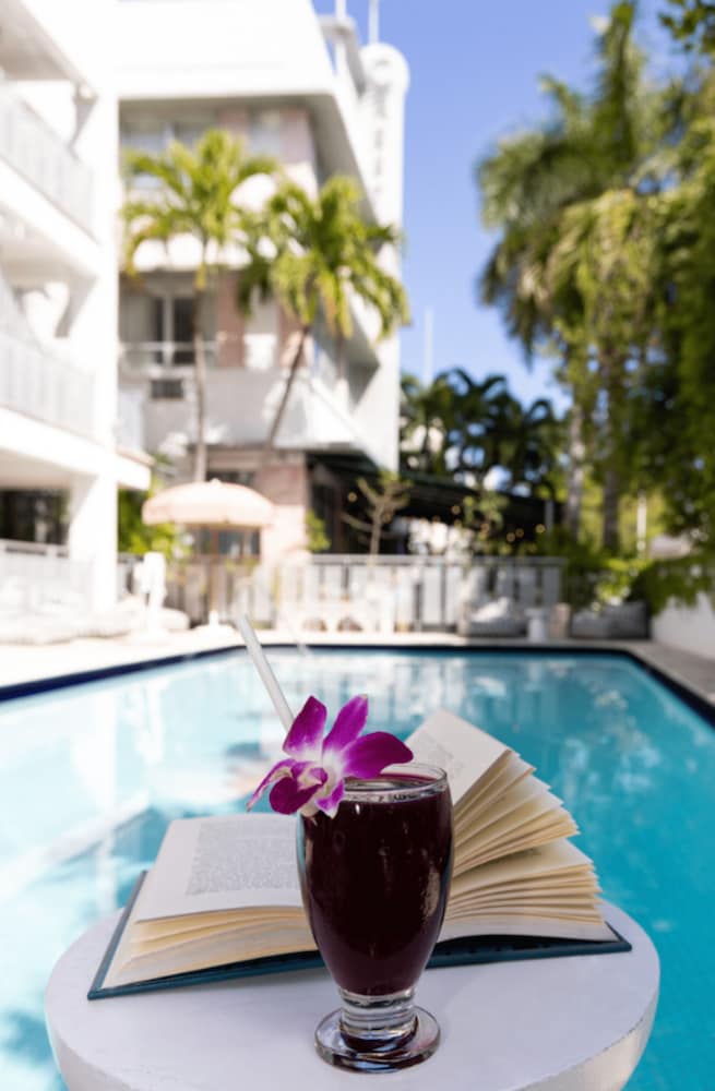 Crest Hotel Suites 1