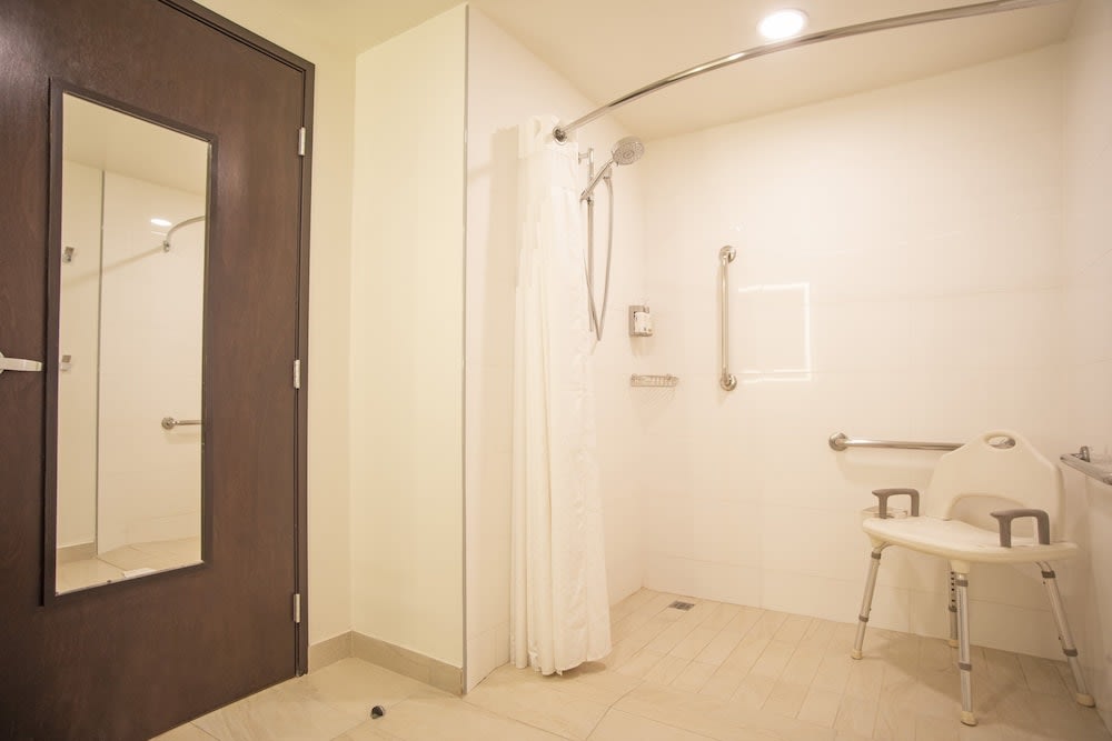 Holiday Inn Express Guadalajara Iteso by IHG 2