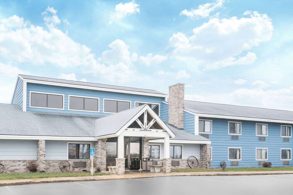 Baymont by Wyndham Kasson Rochester Area 1