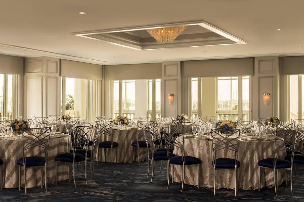 The Ritz-Carlton, Marina del Rey 4