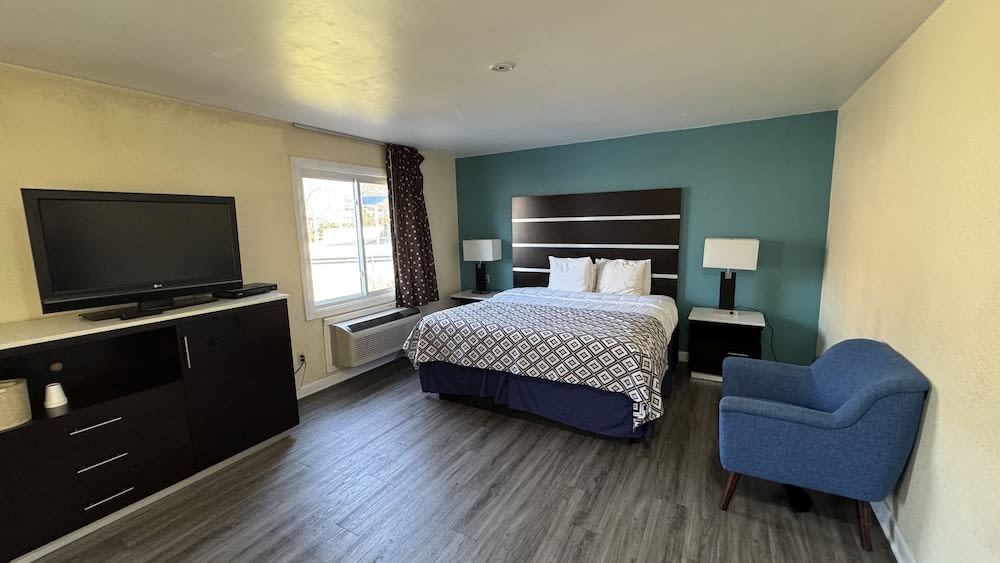 Americas Best Value Inn New London Mystic 1