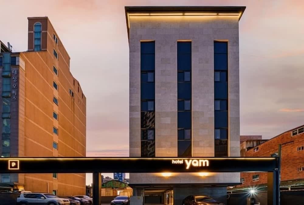 Hotel Yam 1