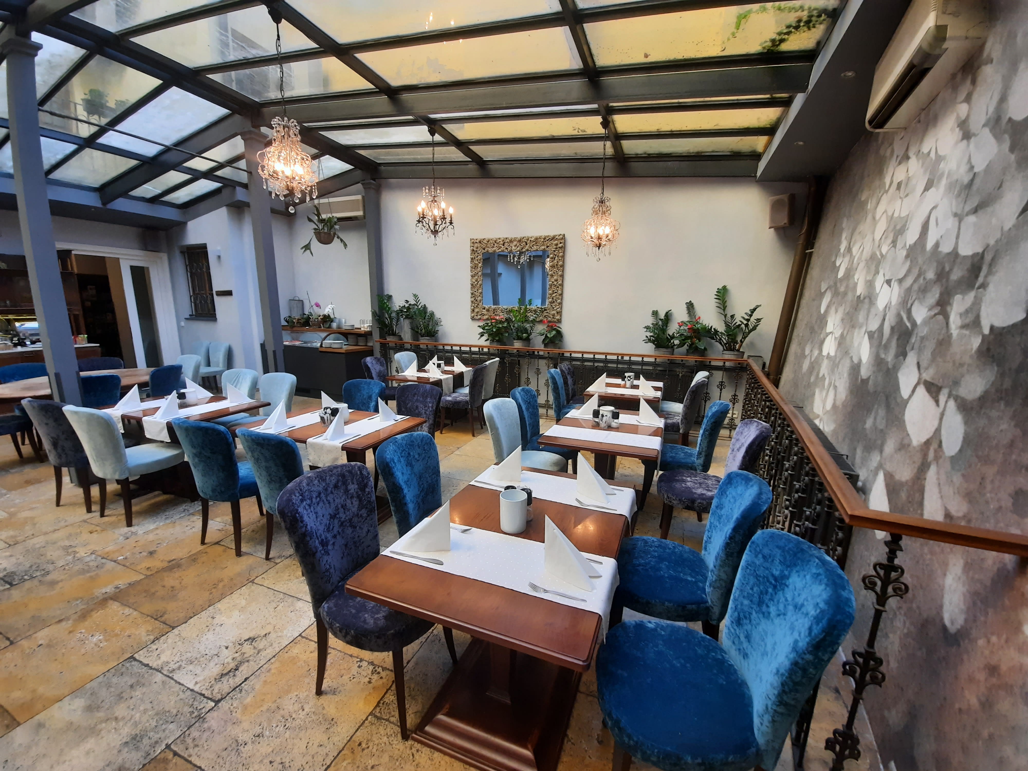 Antik Hotel Prague 4