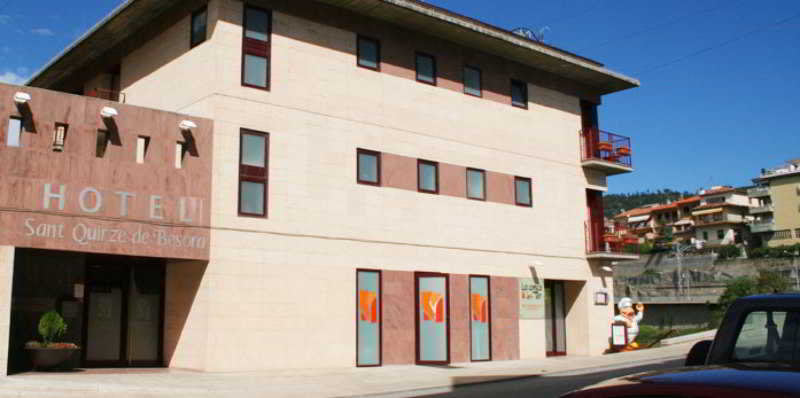 Hotel Sant Quirze De Besora 3