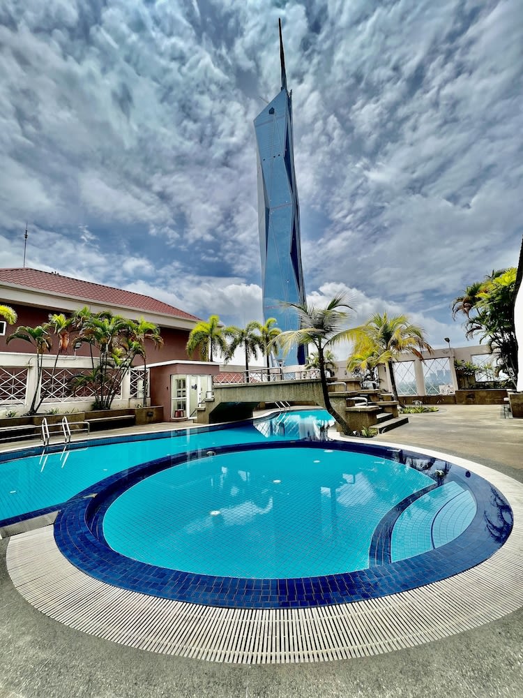 Casa Mutiara Apartments by Moonlight 1