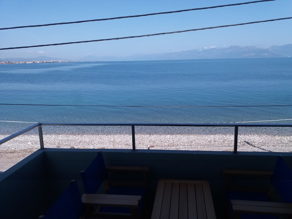 Stavento beach front suites 1