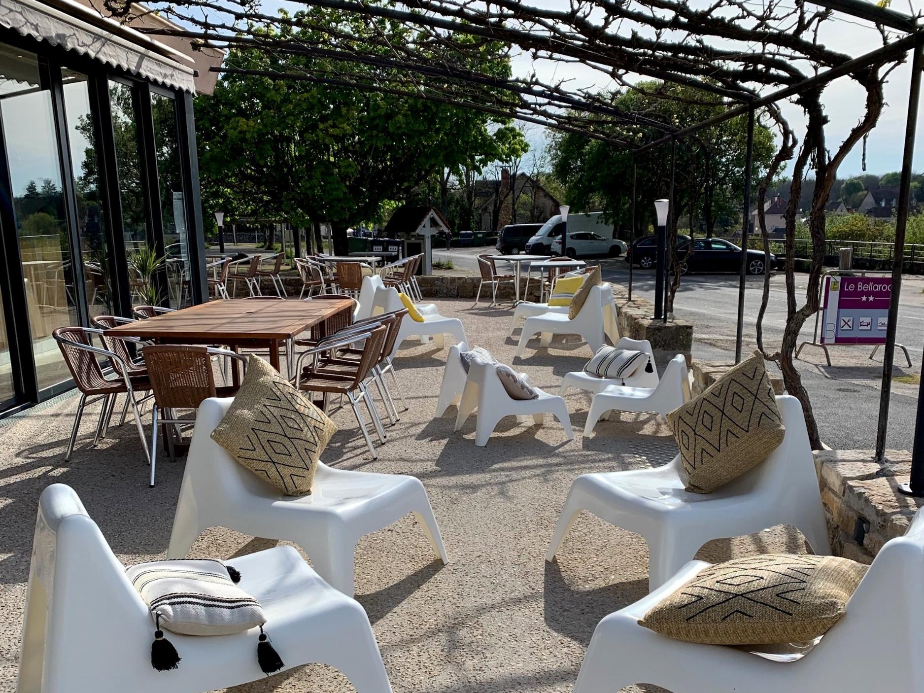 Logis Hôtels - Le Bellaroc - Hôtel 2 étoiles et Restaurant 3