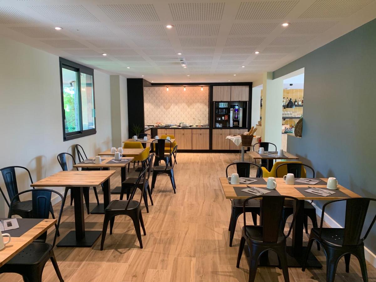 Logis Hôtels - Le Bellaroc - Hôtel 2 étoiles et Restaurant 5