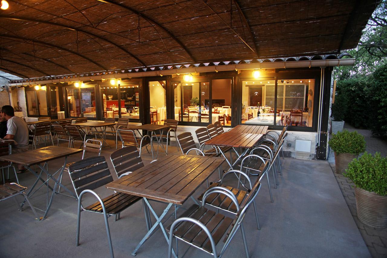 Logis Hotel Restaurant L' Auberge Cigaloise 2