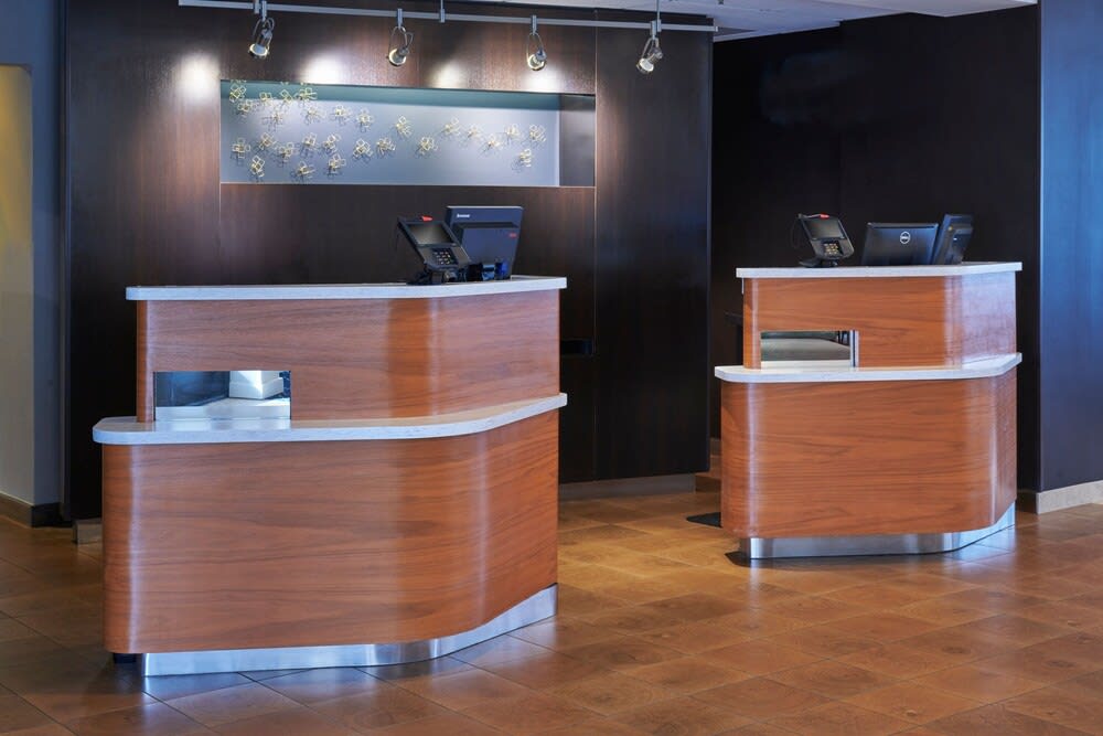 Courtyard by Marriott Detroit Livonia 2