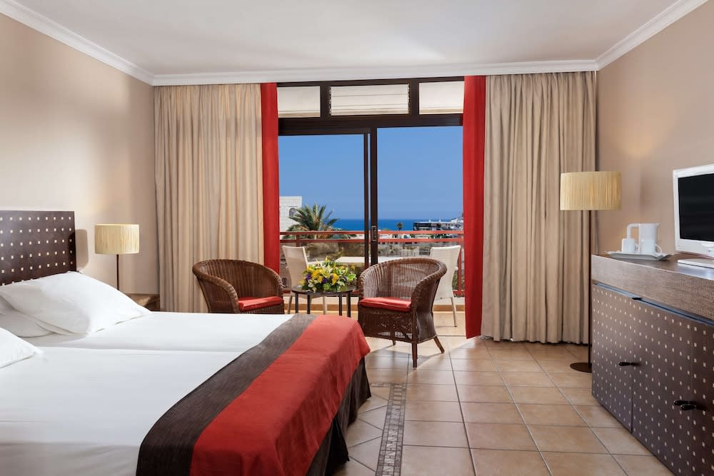 Seaside Sandy Beach 5