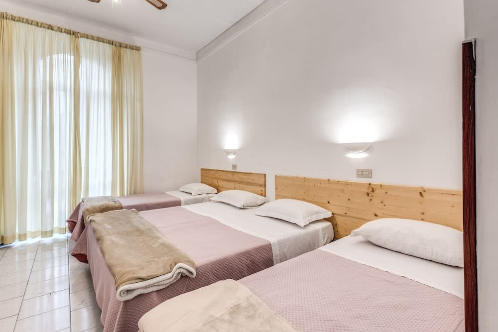 Hotel Altavilla 9 5