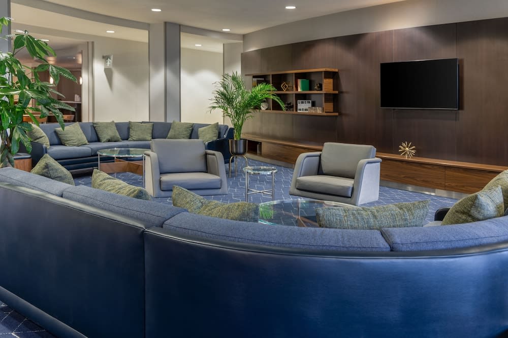 Courtyard by Marriott Ontario Rancho Cucamonga 3