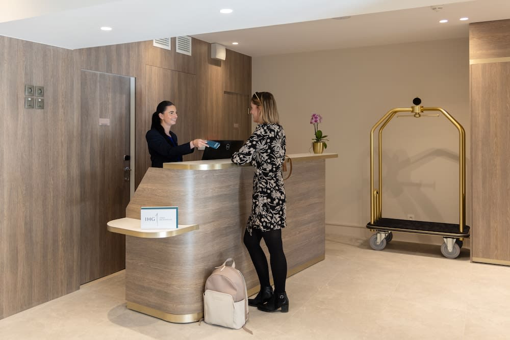 Staybridge Suites CANNES CENTRE by IHG 2