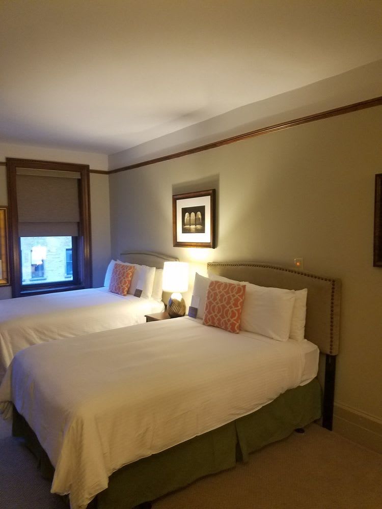 Hotel Wales 1