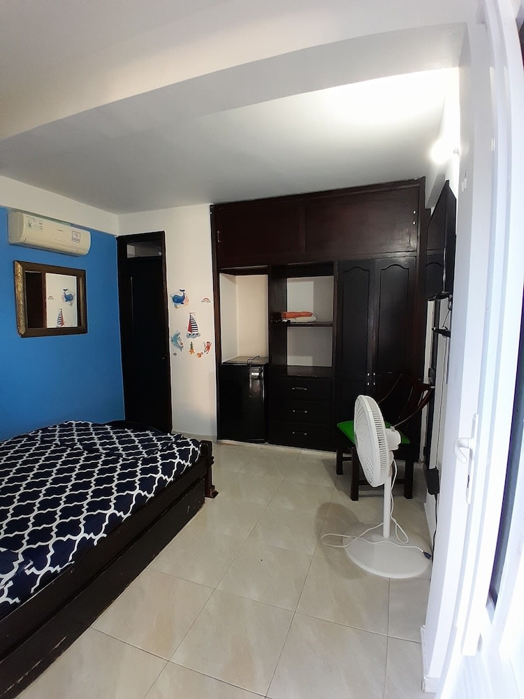 APARTAMENTOS BRISAS DEL MAR 1