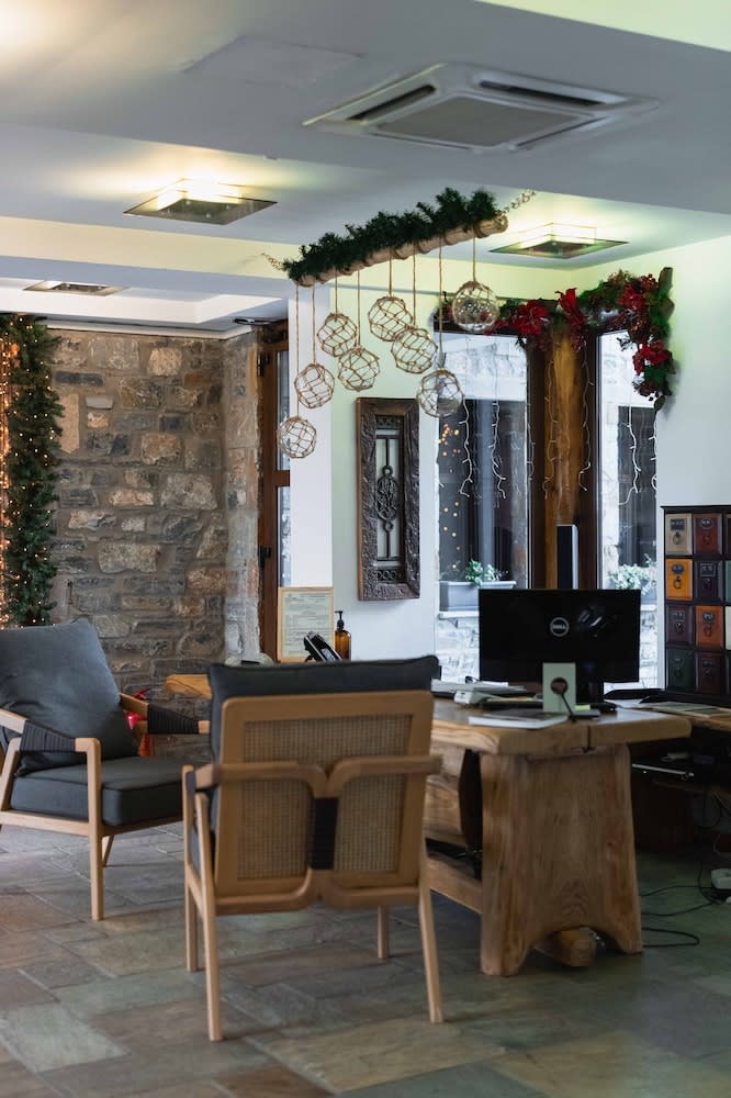 12 Months Luxury Resort 2