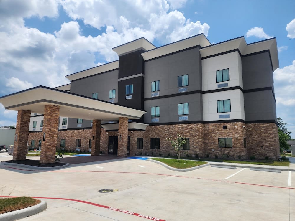 Holiday Inn Express & Suites DAYTON - HIGHWAY 90 by IHG 1