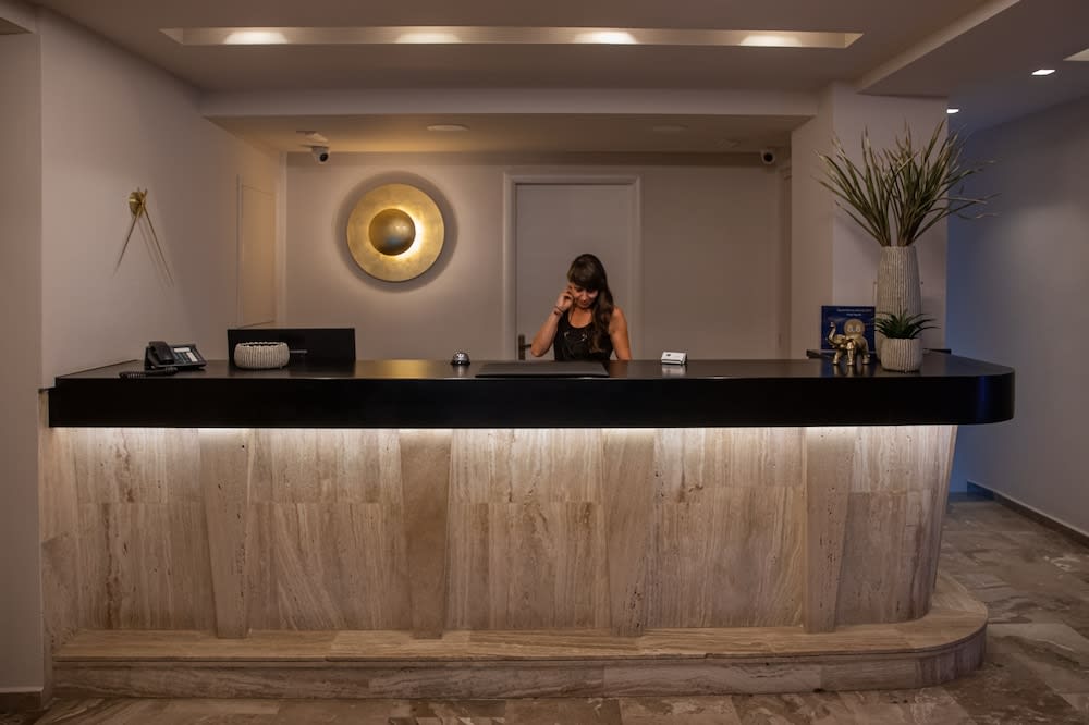 AGRELLI Hotel & Suites 2
