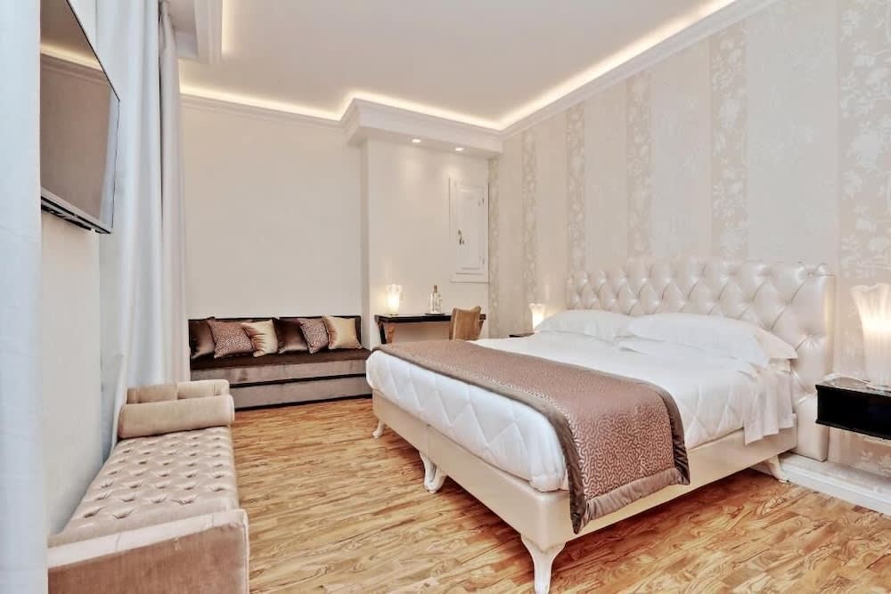 BQ HOUSE COLOSSEUM Luxury Rooms 1