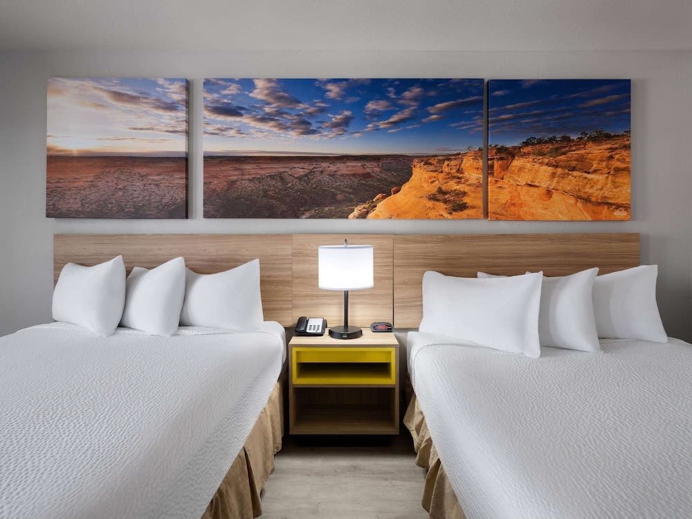 Days Inn by Wyndham Las Vegas Airport Near the Strip 4