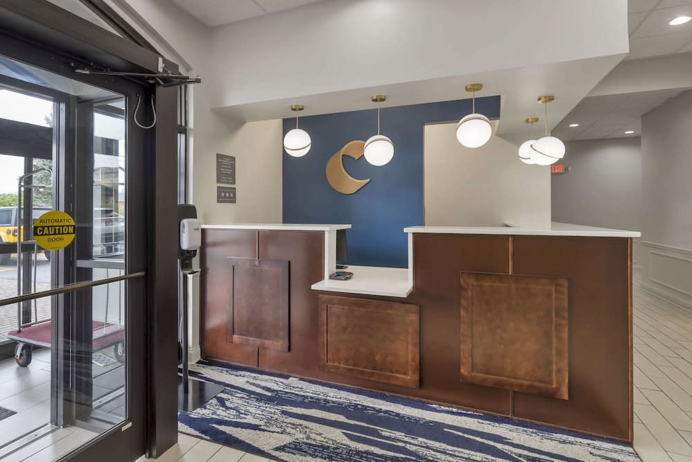 Comfort Inn & Suites Mundelein-Vernon Hills 2