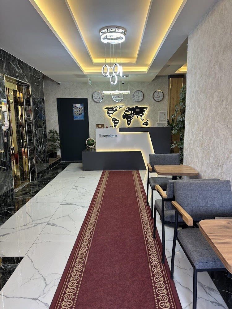 world say hotel 2