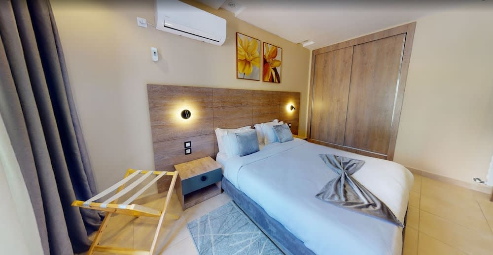 Kingdom Luxury Hotel 3