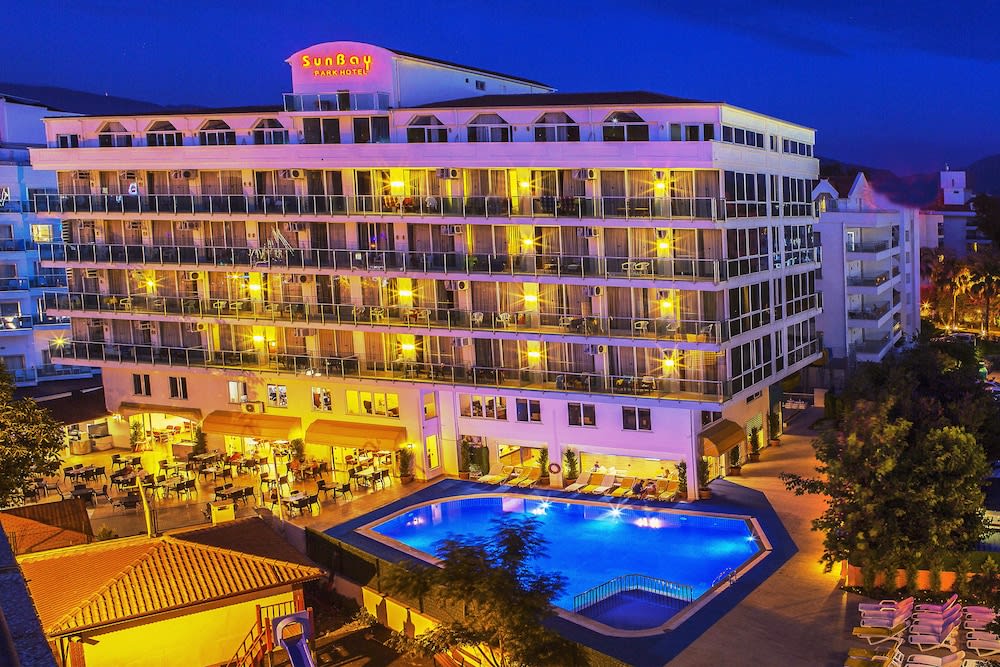 Sun Bay Park Hotel 1