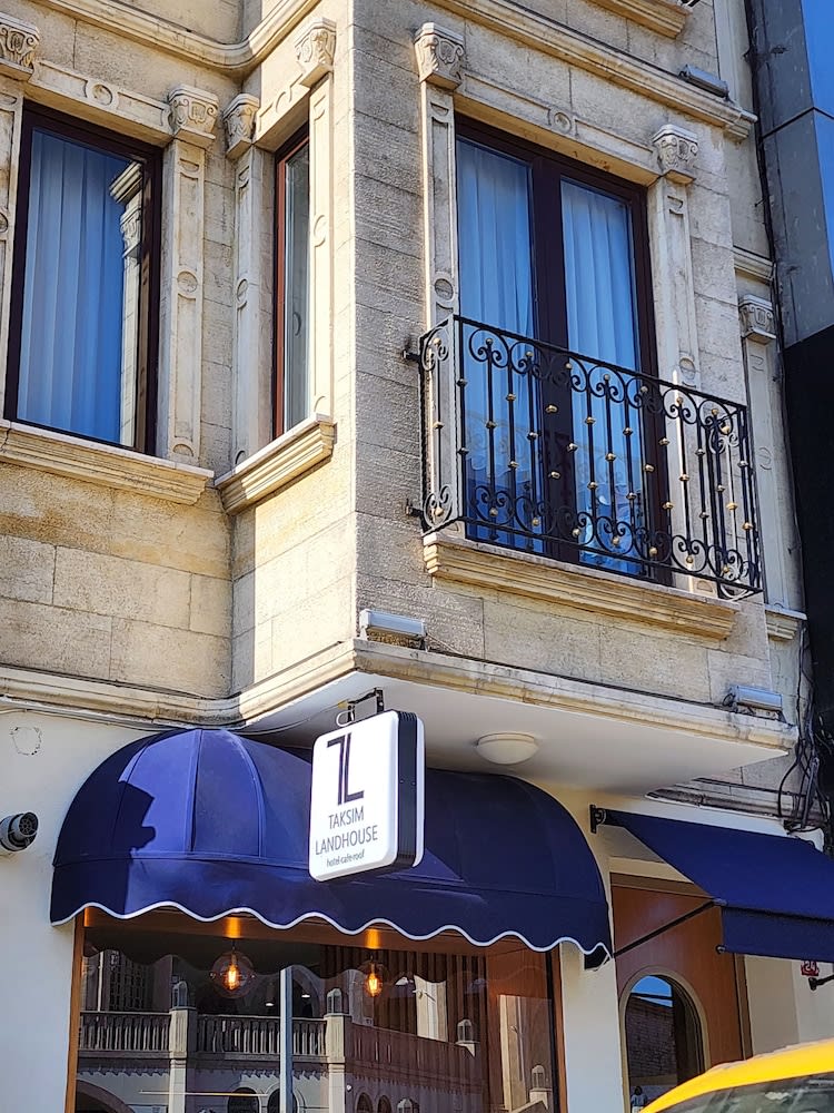 Taksim Landhouse Hotel Central Studio Apartments 1 Min to Taksim 1