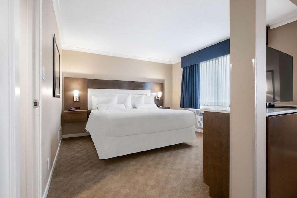 Best Western Plus Columbia River Hotel 4
