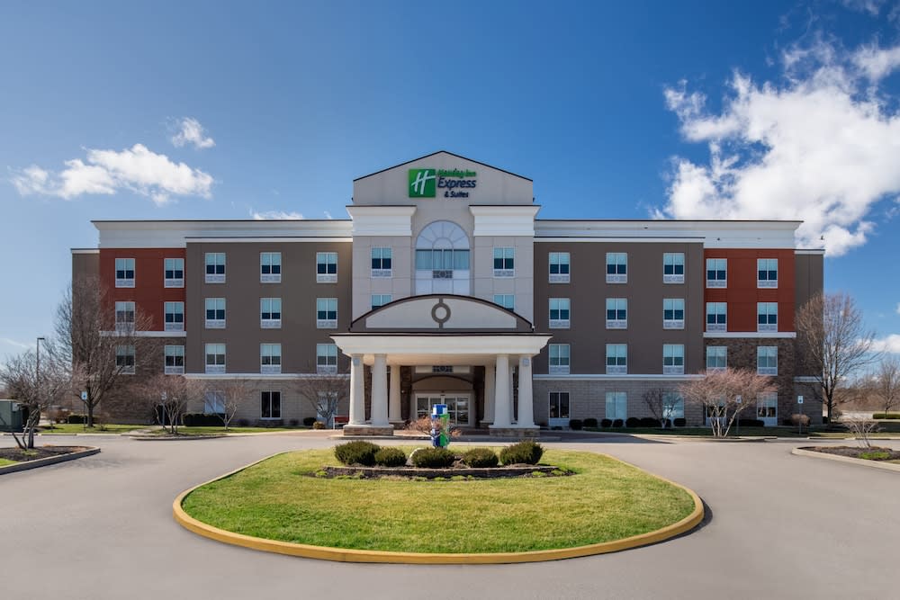 Holiday Inn Express & Suites TERRE HAUTE by IHG 1