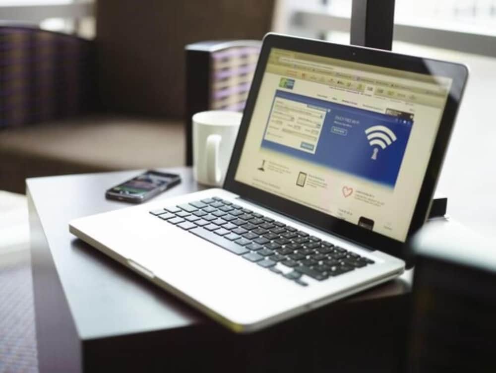 Holiday Inn Express WINNIPEG AIRPORT - POLO PARK by IHG 2