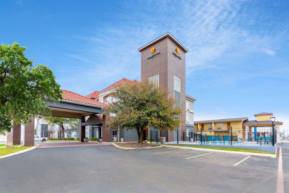 La Quinta by Wyndham New Braunfels 1